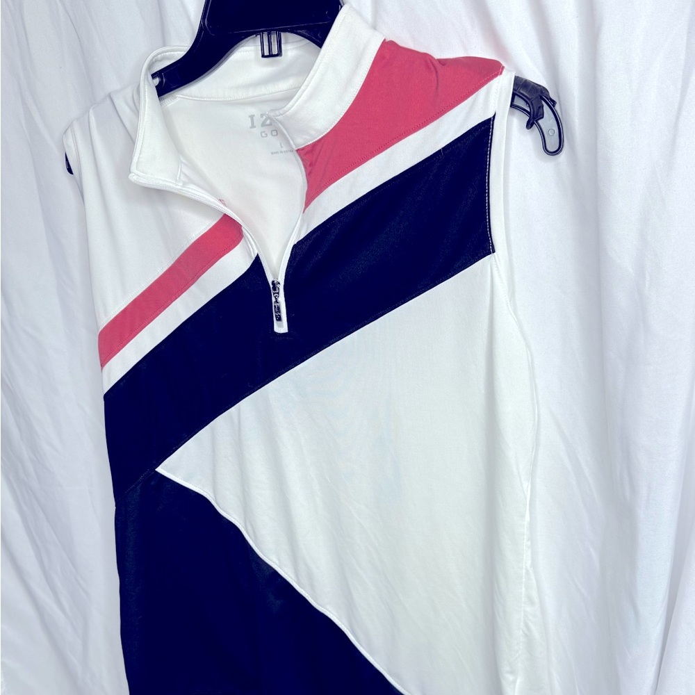 Izod sleeveless golf top.